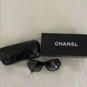 Chanel 5177 tweed sunglasses
